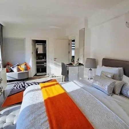 Serenity Hideaway Hisaroenue Villa